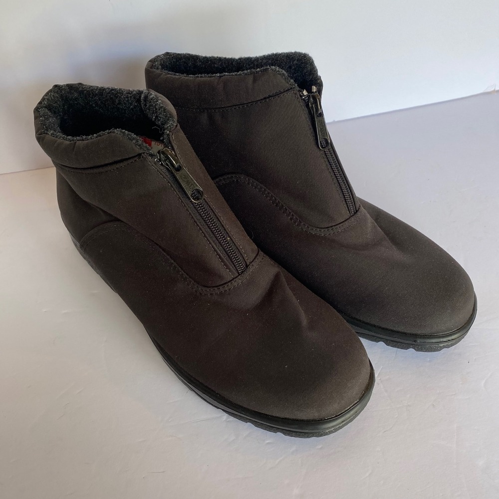 Toe Warmers Ankle Boots Womens 10N Black Excellent Front Zip Made in Canada‎
